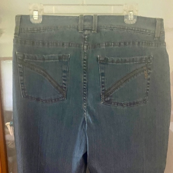 👖SUSAN GRAVER👖STRETCH HIGH-RISE STRAIGHT JEANS 87935 EUC❣️ - Picture 12 of 13